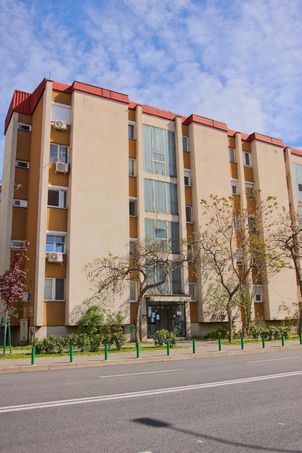 Diamond Butterfly Apartment Skopje Exterior photo